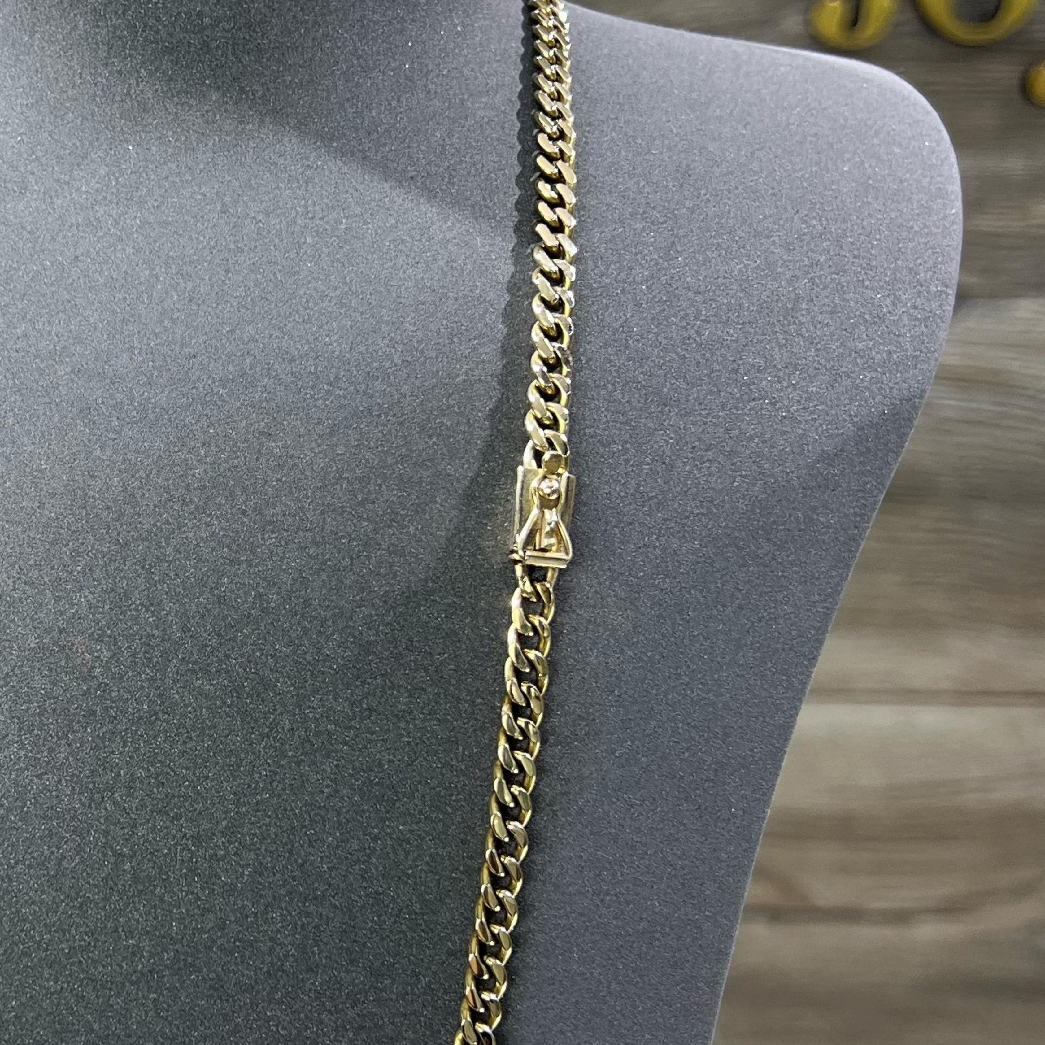 Collar ”Grumett Masisa Italiana”