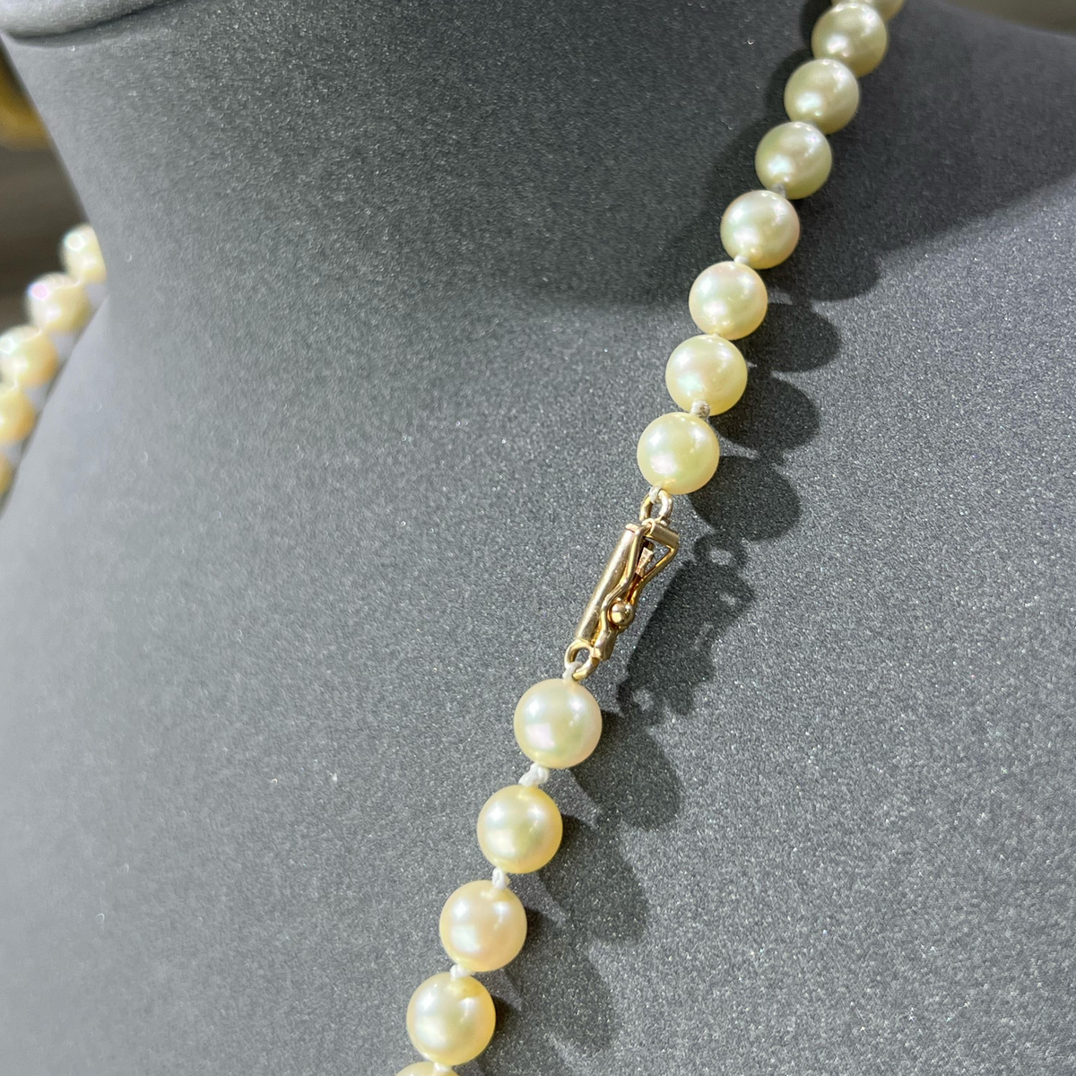 Collar ”perlas cultivadas”